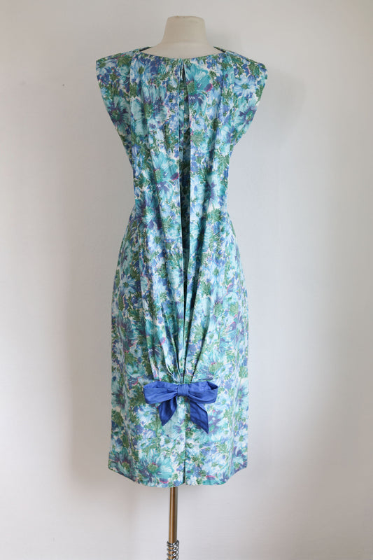 Vintage 1950s Sundress - Superb Designer Cotton Blue Daisy Floral Print Princess Dress Size M