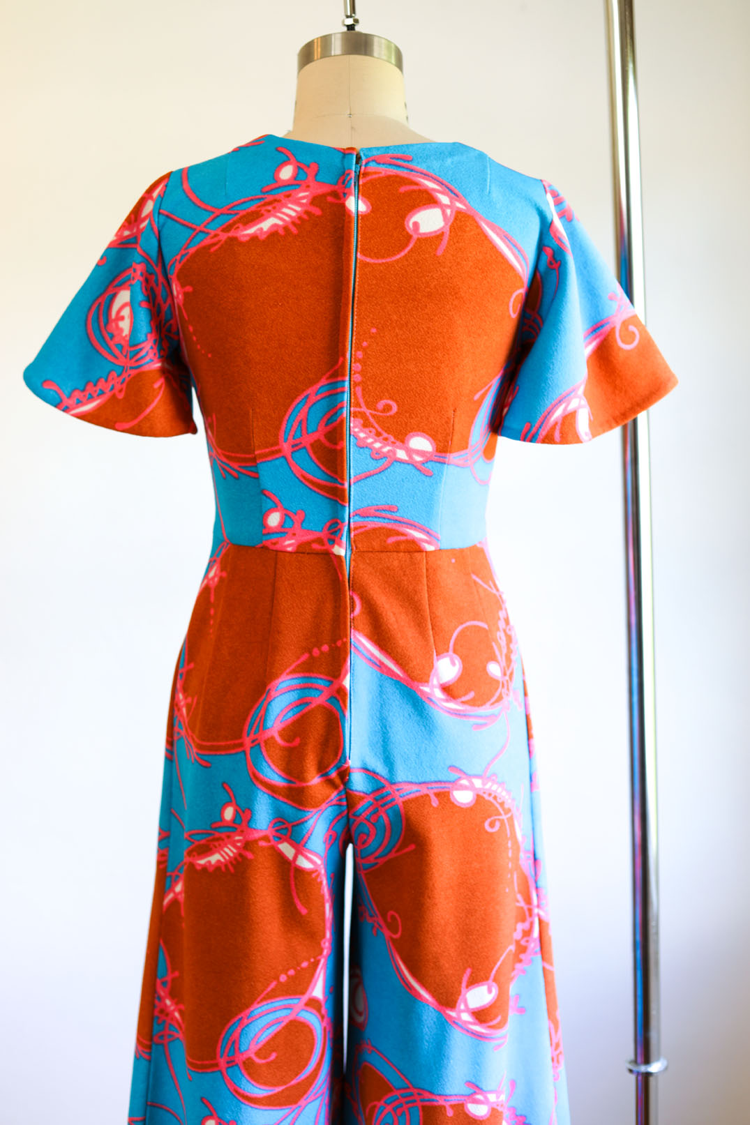 Vintage 1970s Wide Leg Jumpsuit - Wild Blue Pink Tan Psychedelic Jersey Flutter Sleeve Bell Bottom Romper Size S