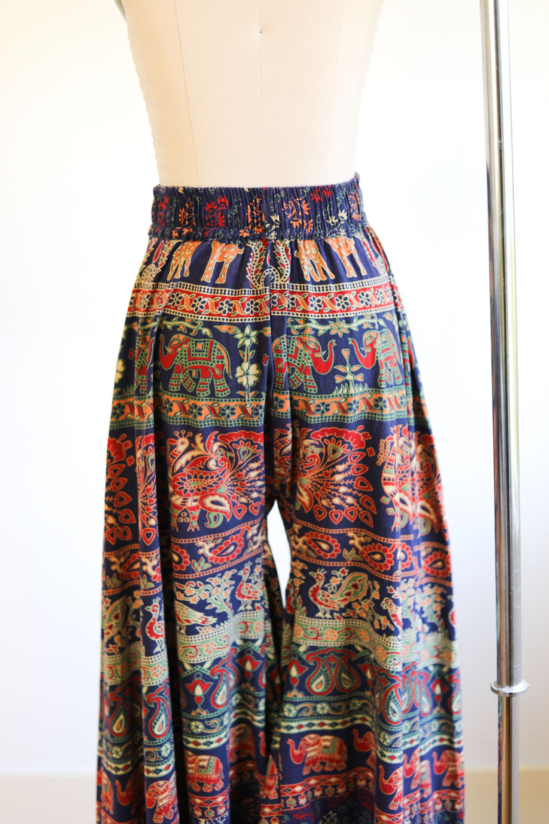 Vintage 1970s Indian Cotton Bell Bottoms - Block Print Animals Massive Palazzo Flare Pants Size XS to M