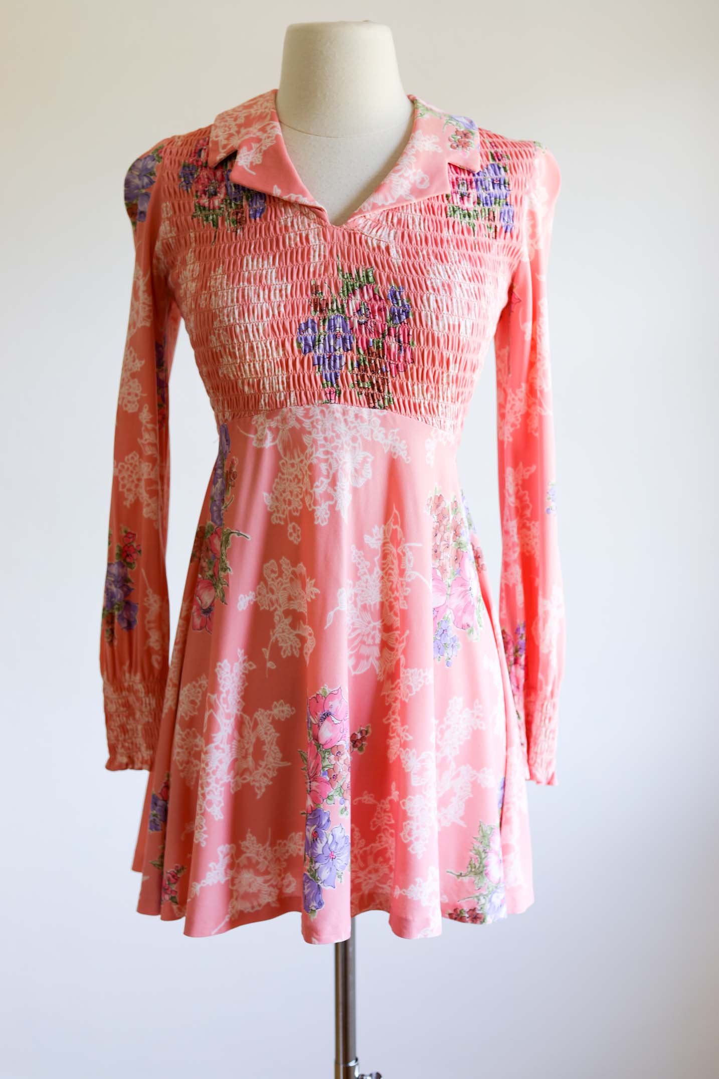 dolly knit mini dress Vintage 1970s Mini Dress