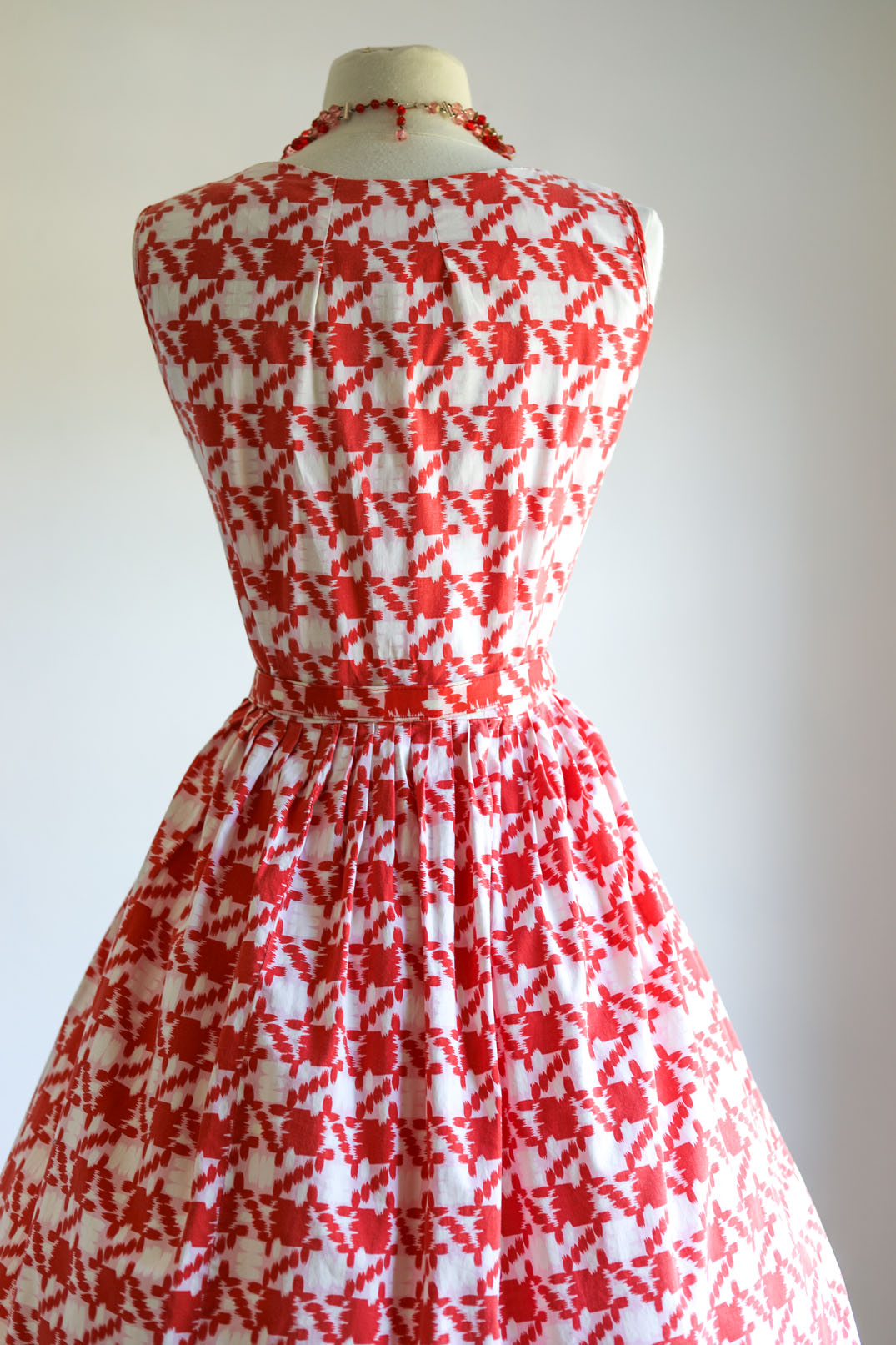 Vintage 1950s Dress - Cherry Red Pink Houndstooth Plaid Ikat Cotton Belted Shirtwaist Sundress Size L
