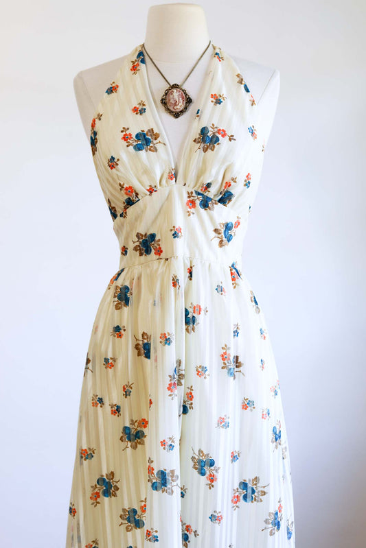 Vintage 1970s Maxi Dress - Enchanting Folkloric Blueberry Novelty Print Prairie Halter Sundress Size M