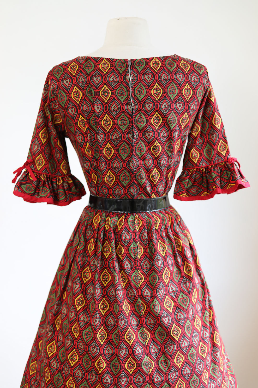 Vintage 1950s Dress - Flame Print Scarlet Mustard Olive Cotton w Belled Bow Sleeves Size M to L