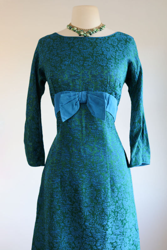 Vintage 1950s to 1960s Dress - Stunning Peacock Hues Shimmery Brocade Cocktail Party Dress Size L