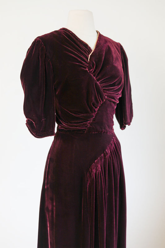 Vintage 1930s to 1940s Dress - Cherry Coke Wine Red Slinky Velvet w Ruching + Gilt Gold Size M to L