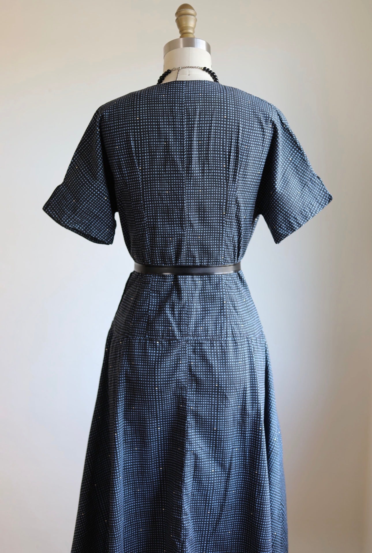 Vintage 1940s to 1950s Dress - Grid Print Plaid Cotton Blue Black White Day Dress w Buttons Size M to L