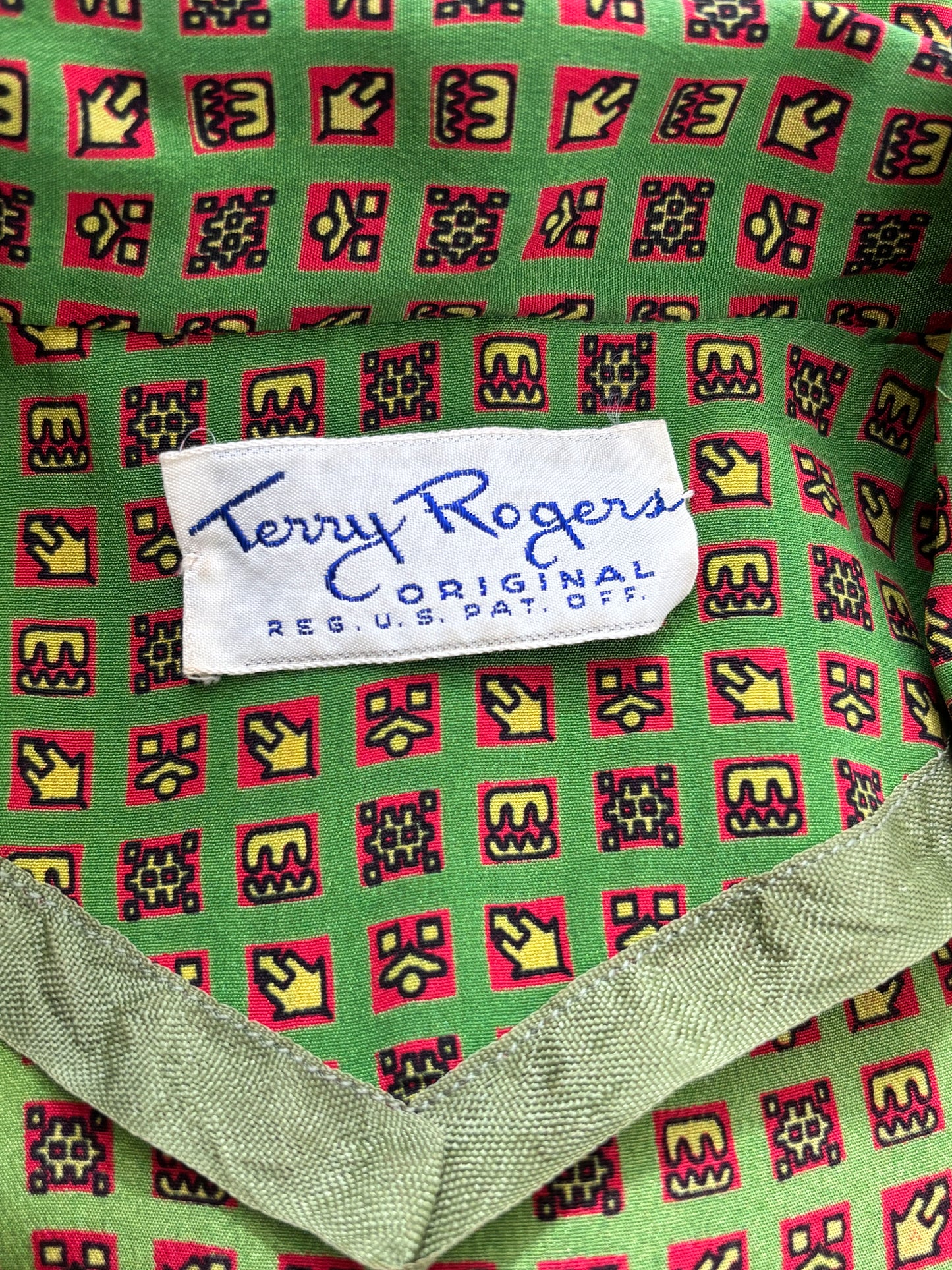 Vintage 1940s to 1950s Dress - Apple/Olive Green w Red + Chartreuse Surreal Cottages Print Belted Shirtwaist Size M