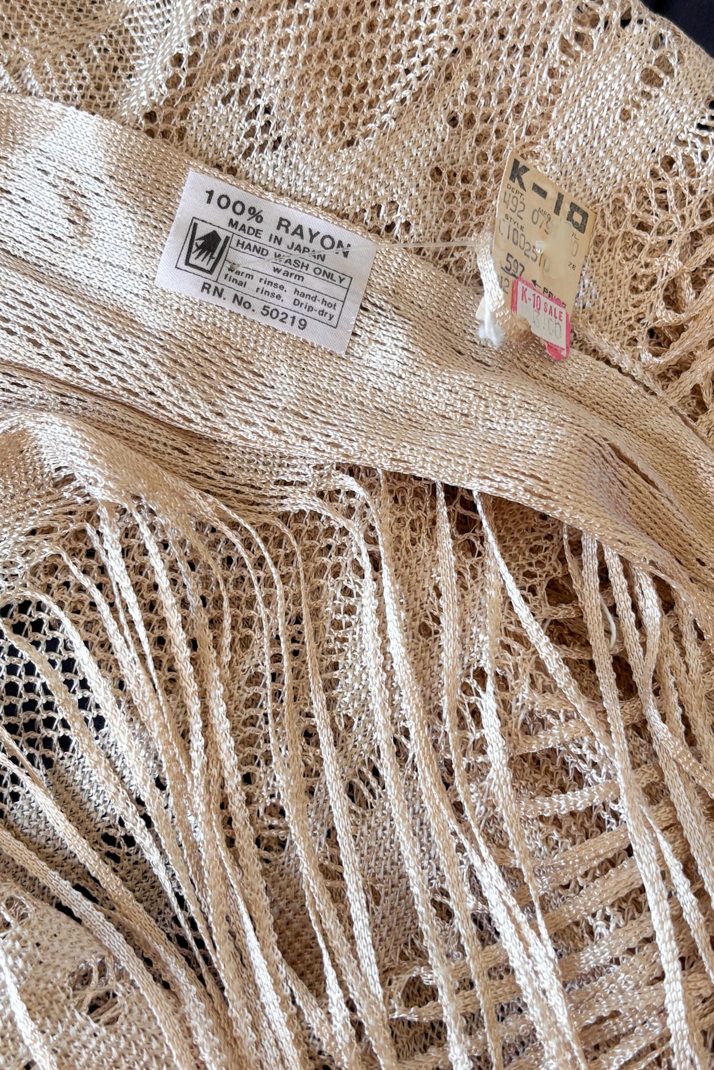 Vintage 1970s Piano Shawl - BOHEMIAN Deadstock Knit Floral Fringe Huge Wrap Size XS to XL (Fits Any!)