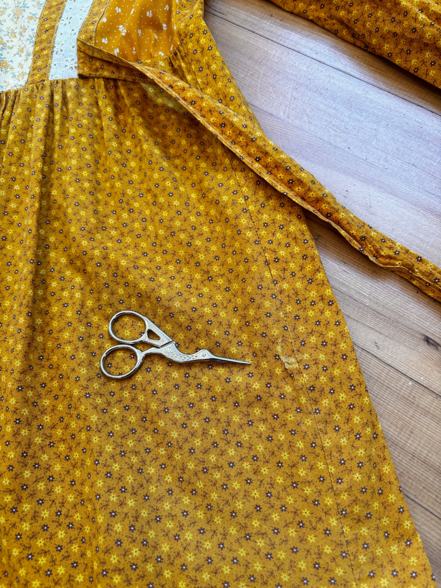 Vintage 1970s Prairie Dress - Unusual Mustard Yellow Gunne Style Calico Cotton Sash Waist Size S