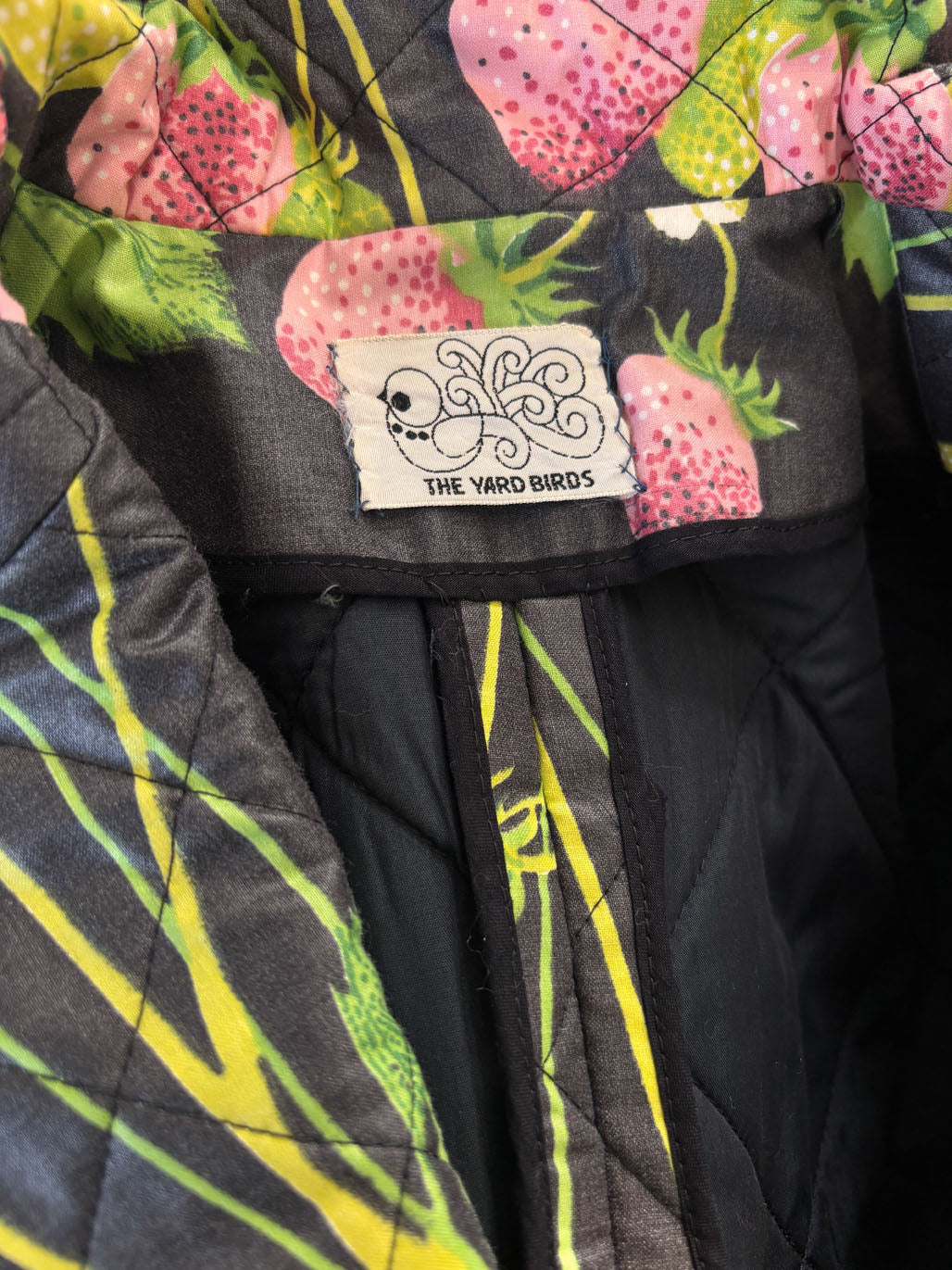 Vintage 1970s Quilted Jacket - Very Special Artsy "The Yard Birds" Black Chintz Cotton w Botanical Strawberry Print Size S to M