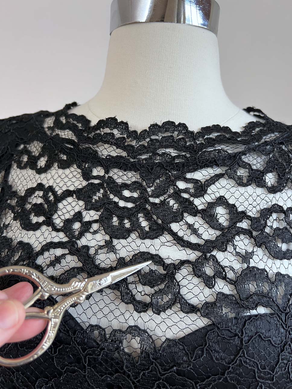 Vintage 1980s FRINGED Dress - FEMME FATALE Black Lace, Satin Asymmetrical Lilli Rubin Designer Dress Size M