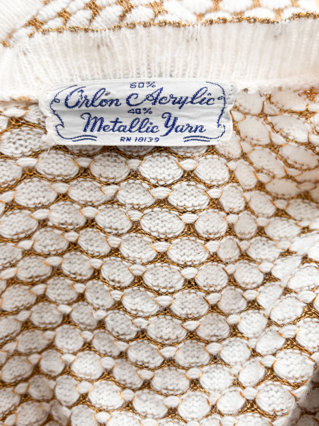 Vintage 1950s Knit Bolero Sweater - Cream w Sparkling Gold Metallic Lurex Honeycomb Knitwear Cardigan Size S to L