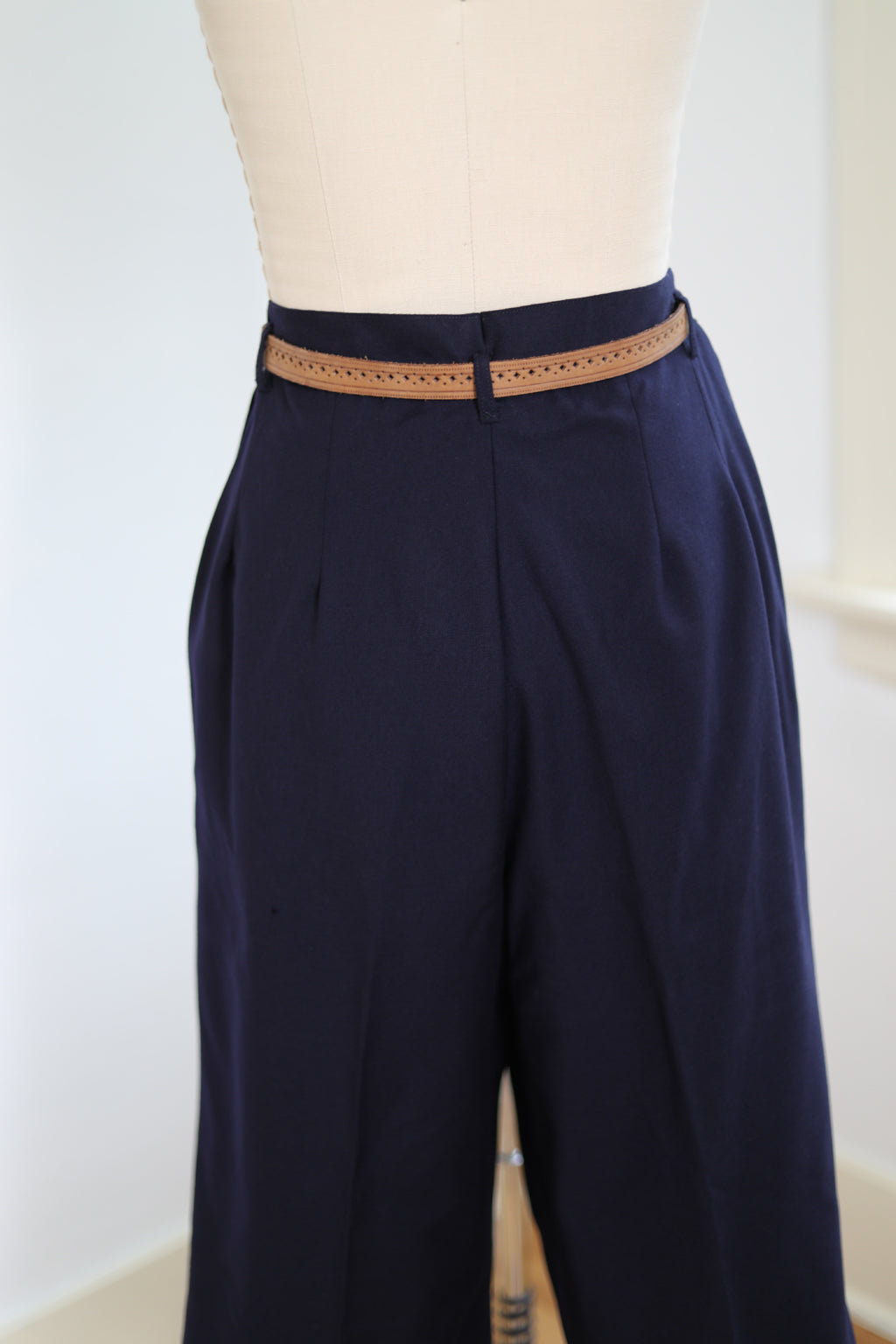 Vintage 1940s RARE Deadstock Wide Leg Culottes Pants - Navy Twill Sport Cropped Trousers Size L to XL