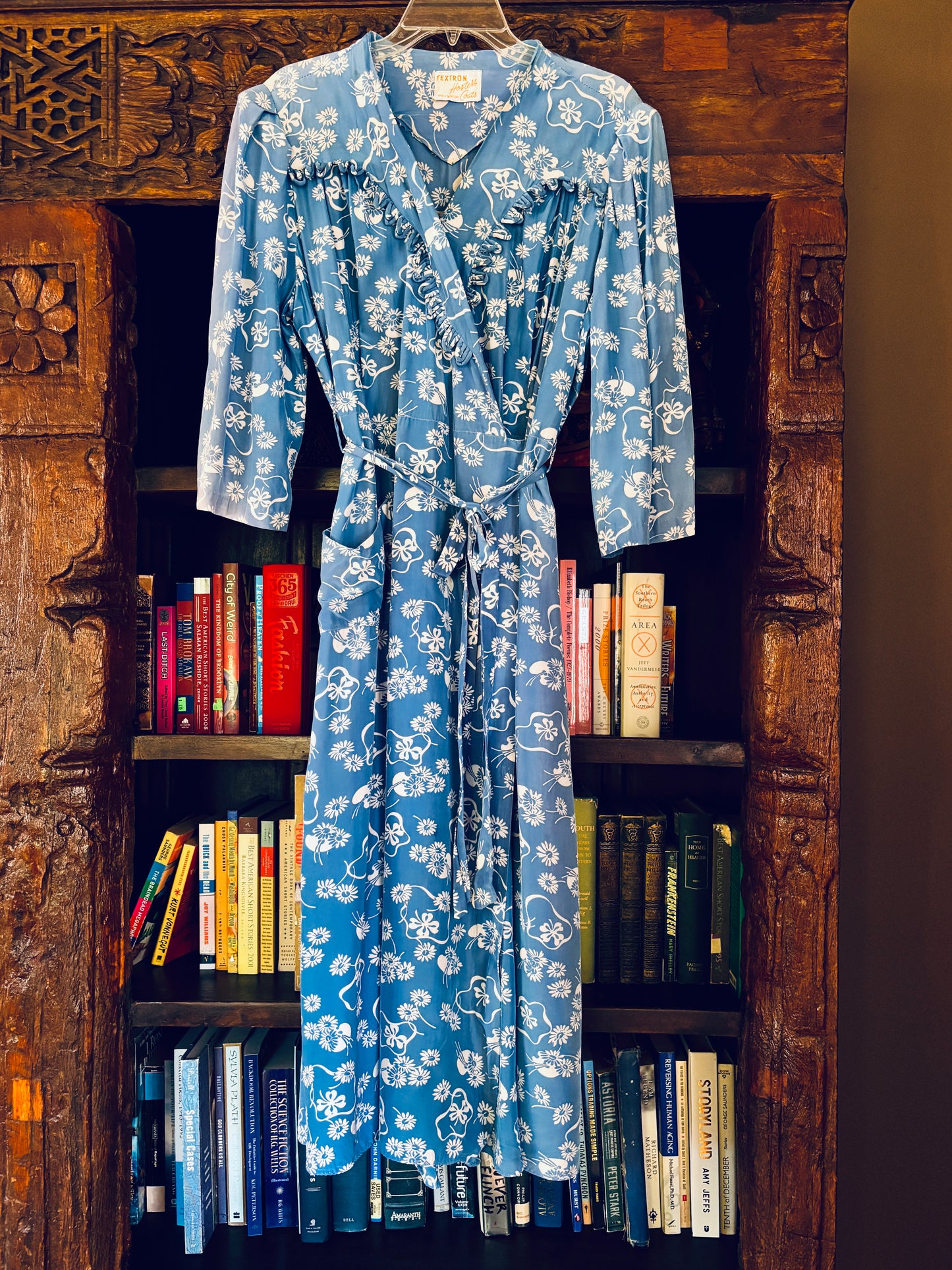Vintage 1940s Dressing Gown - Cold Rayon Delphite Blue Novelty Print Lingerie Wrap Hostess House Coat Size M to XL