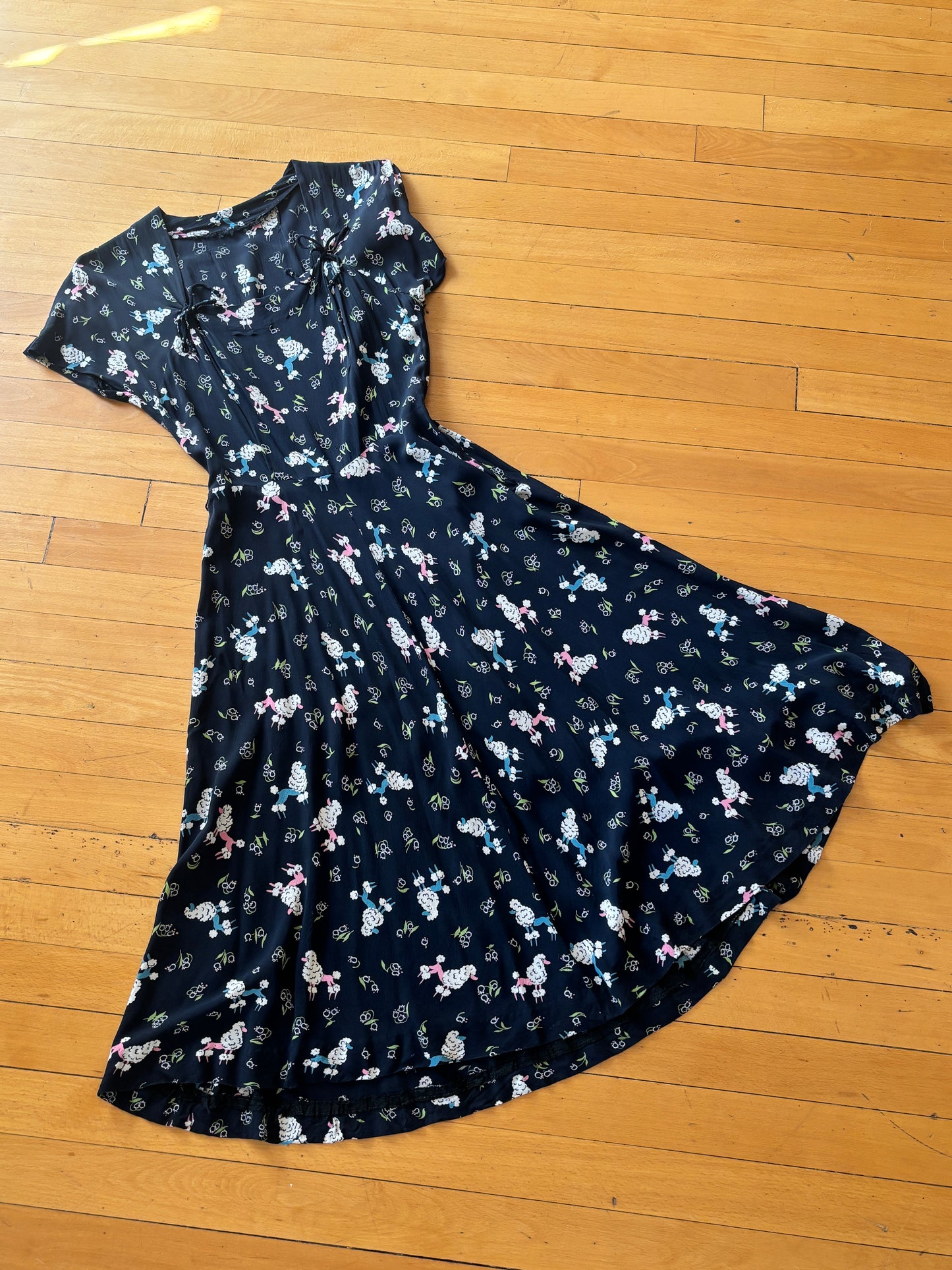 Vintage 1940s Dress - Charming French Poodle Novelty Print Navy Pastel Rayon Swing Dress Size S