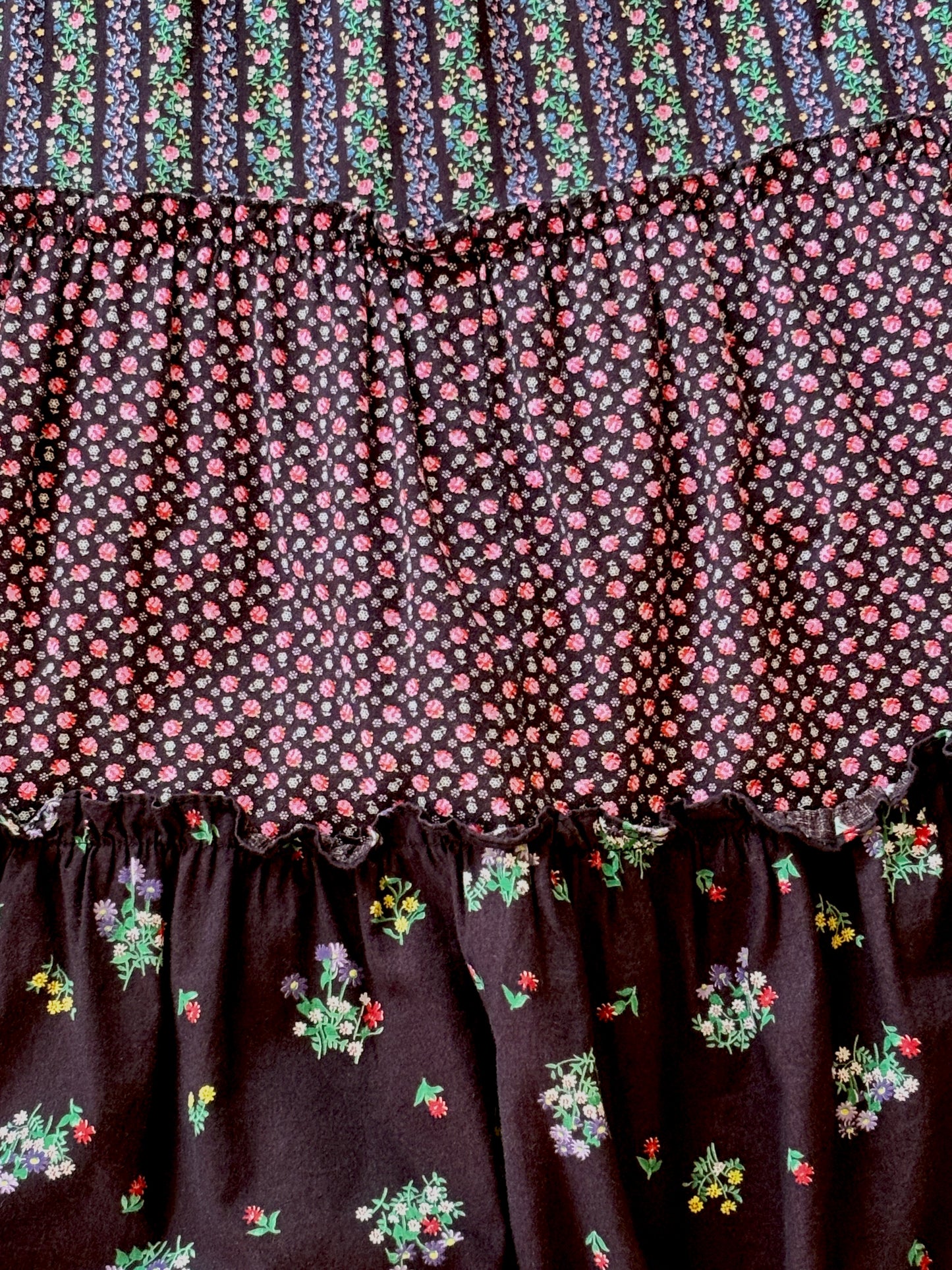 Vintage 1970s Dress - Darling Summer Goth Vicky Vaughn Cotton Calico Boho Sundress Size XS to L