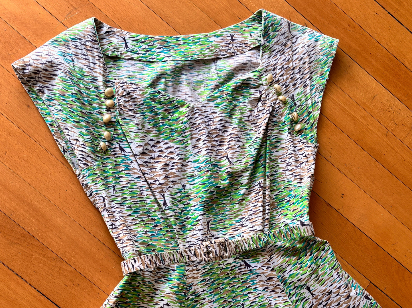 Vintage 1940s to 1950s Dress - Escher Style Novelty Print Summer to Autumn Trees Cotton Sundress Size S