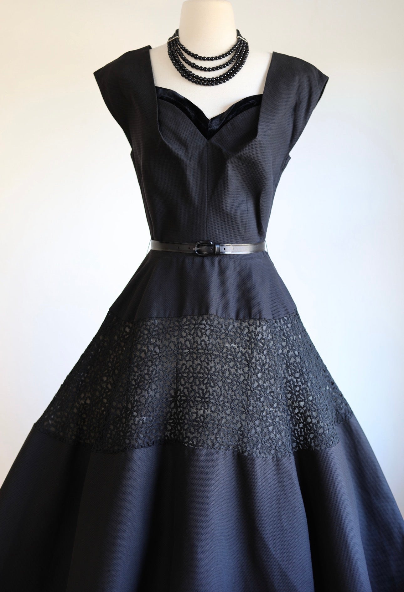 Vintage 1950s Couture Dress - Martini Designed Sylvan Rich Black Cotton Pique w Lace Daisy Inserts + Velvet Sundress Size S