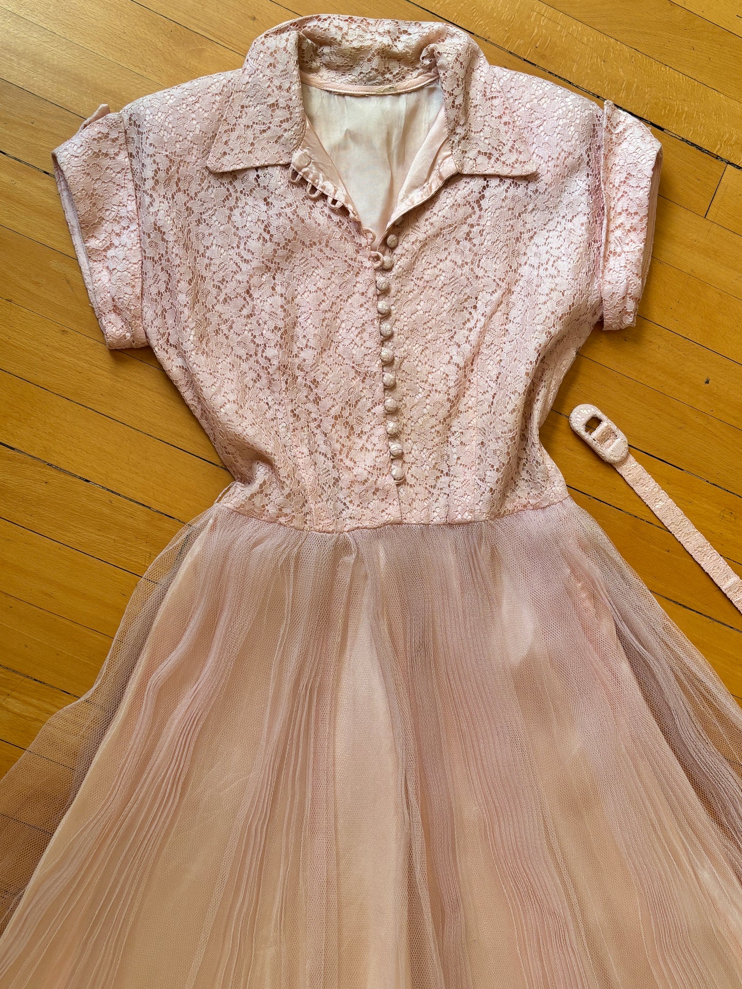 Vintage 1940s to 1950s Dress - Dreamy Ballet Slipper Pink Lace + Tulle Party Dress Size M