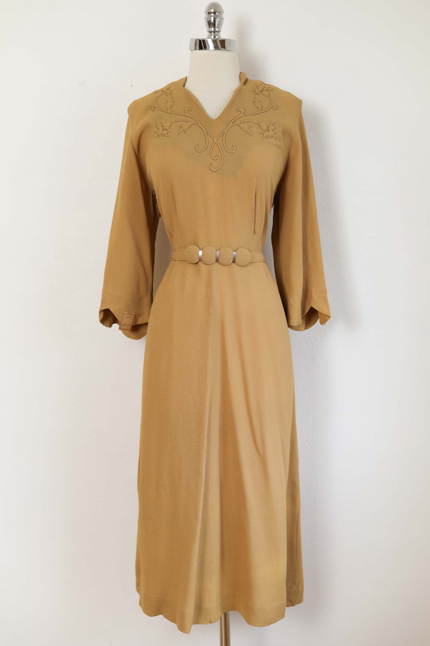 Vintage 1940s DEADSTOCK Dress - VOLUP Dijon Mustard Crepe Rayon w Trapunto + Killer Belt Size L - XL