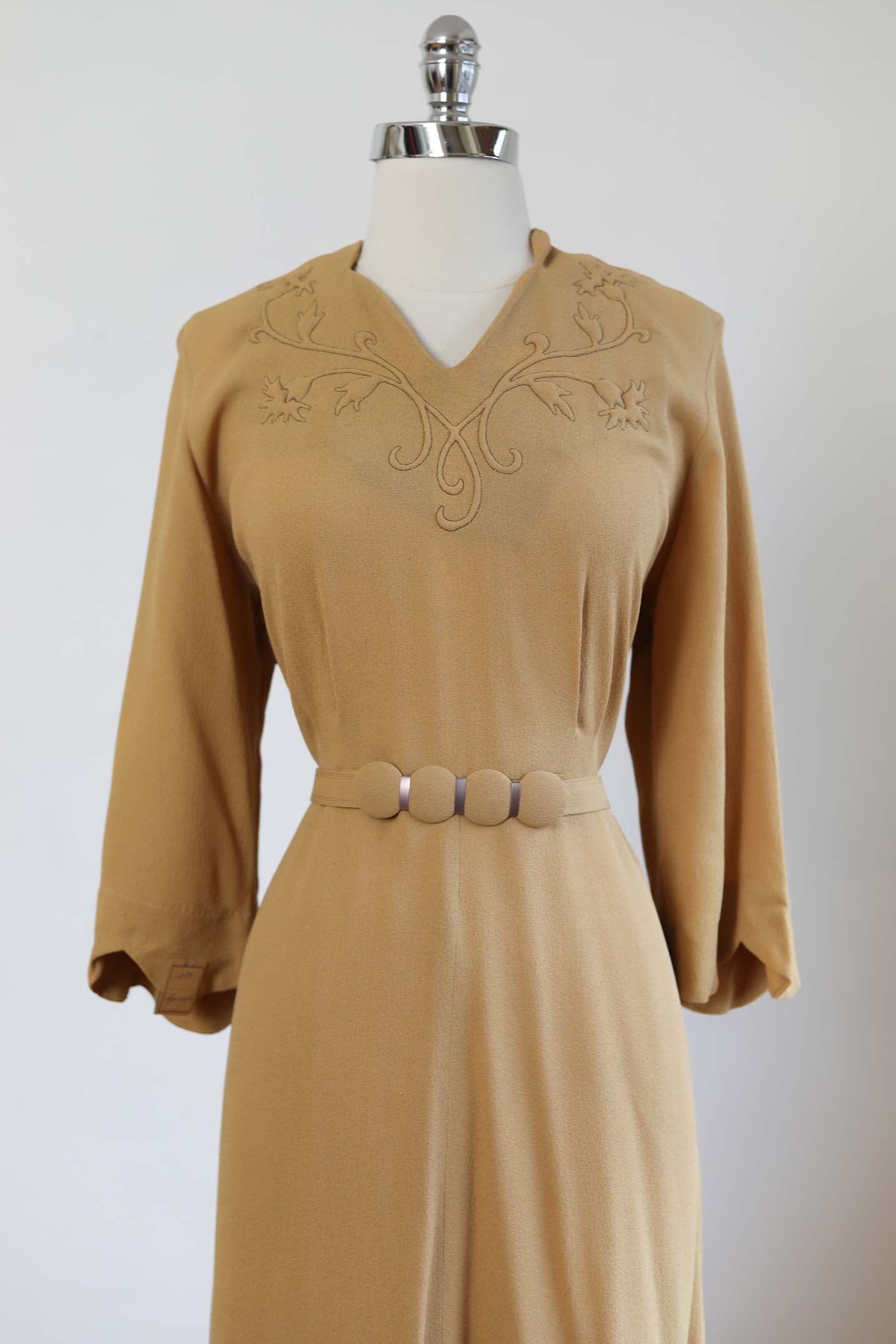 Vintage 1940s DEADSTOCK Dress - VOLUP Dijon Mustard Crepe Rayon w Trapunto + Killer Belt Size L - XL