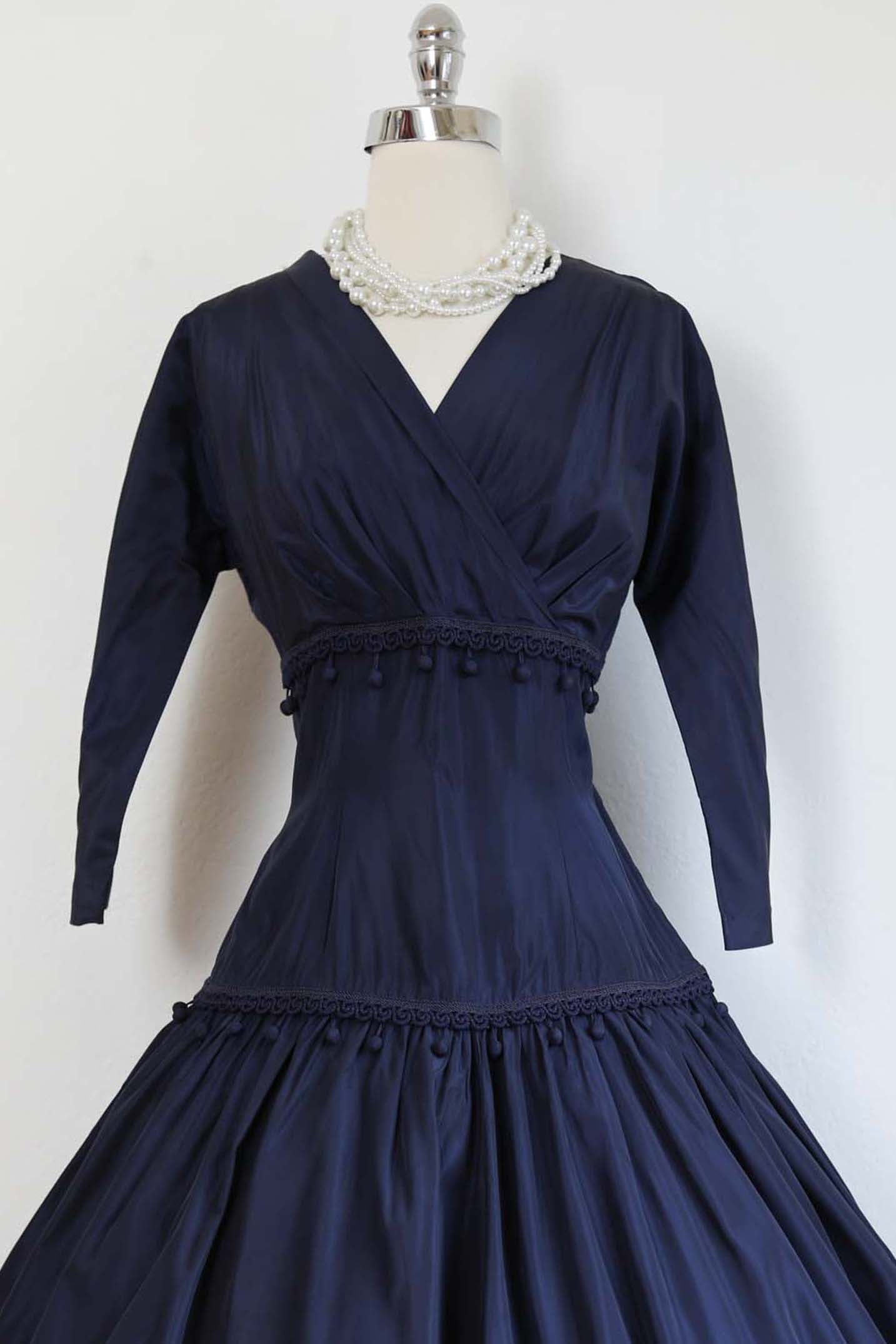 Vintage 1950s Dress - SUBLIME Midnight Blue Taffeta w Satin Gimp Trim Likely Suzy Perette Size M