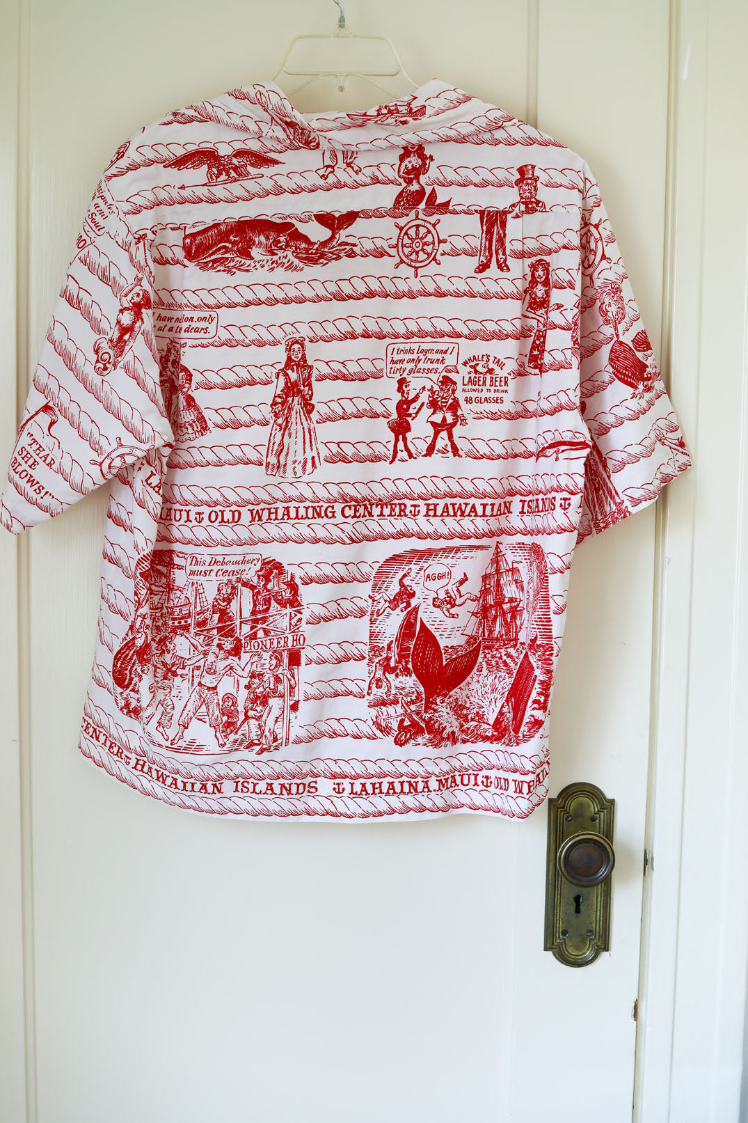 Vintage 1960s Men's Hawaiian Shirt - RARE Mildred's Hawaii Whaling + Drunken Debauchery Lahaina Maui Cotton Pullover Size L