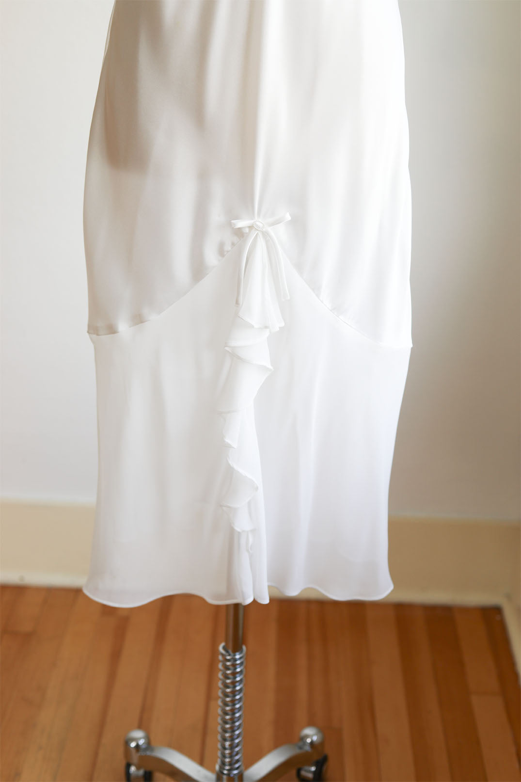 Vintage 1990s Y2K Nightgown - White Glossy Satin Bias-Cut Gown Dress w Beautiful Details Size XS to M