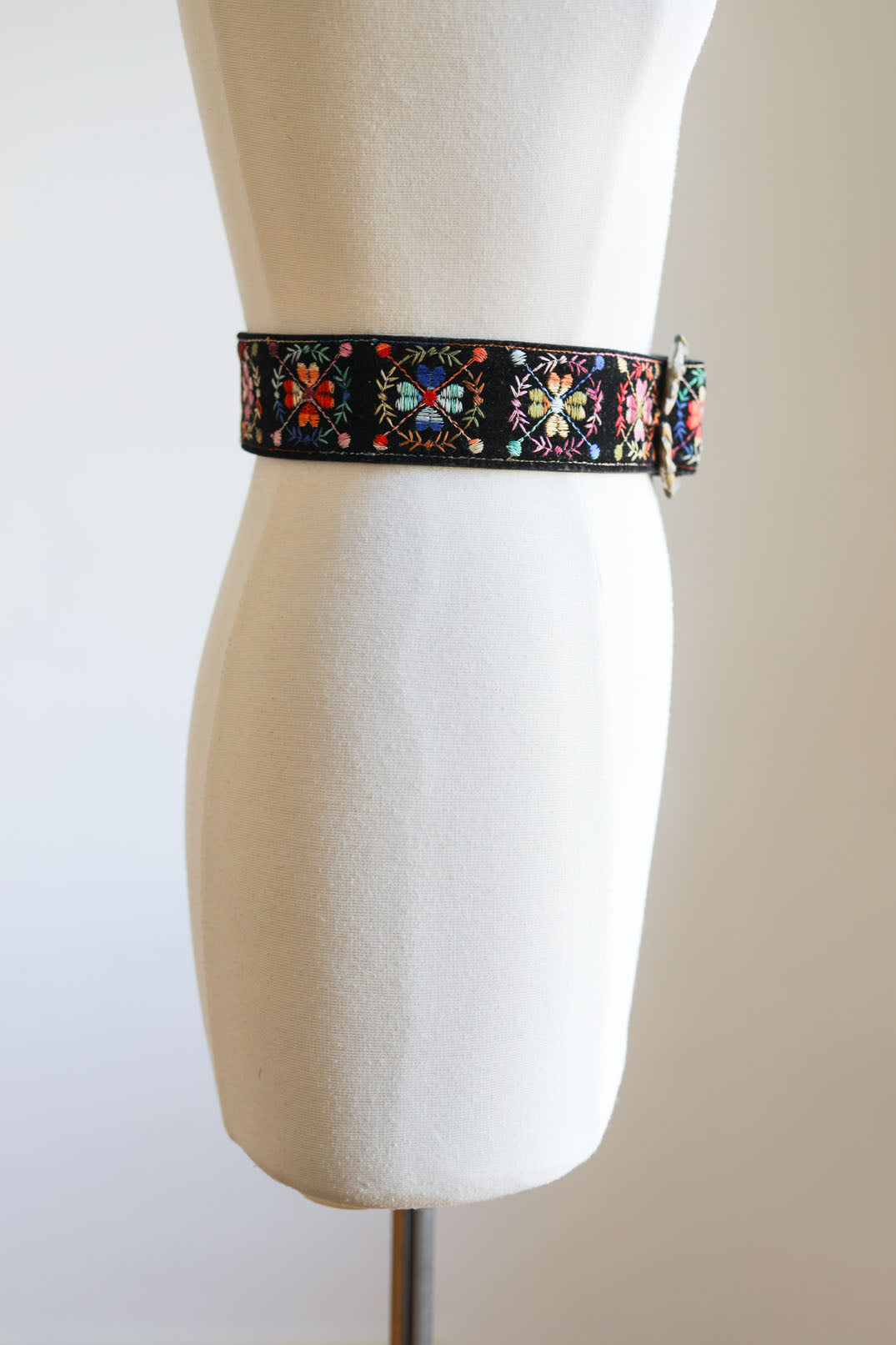 Vintage 1970s Black Velvet Belt - Rainbow Embroidery Floral Boho Fierce Double Wolf Brass Buckle Fits XS to XL