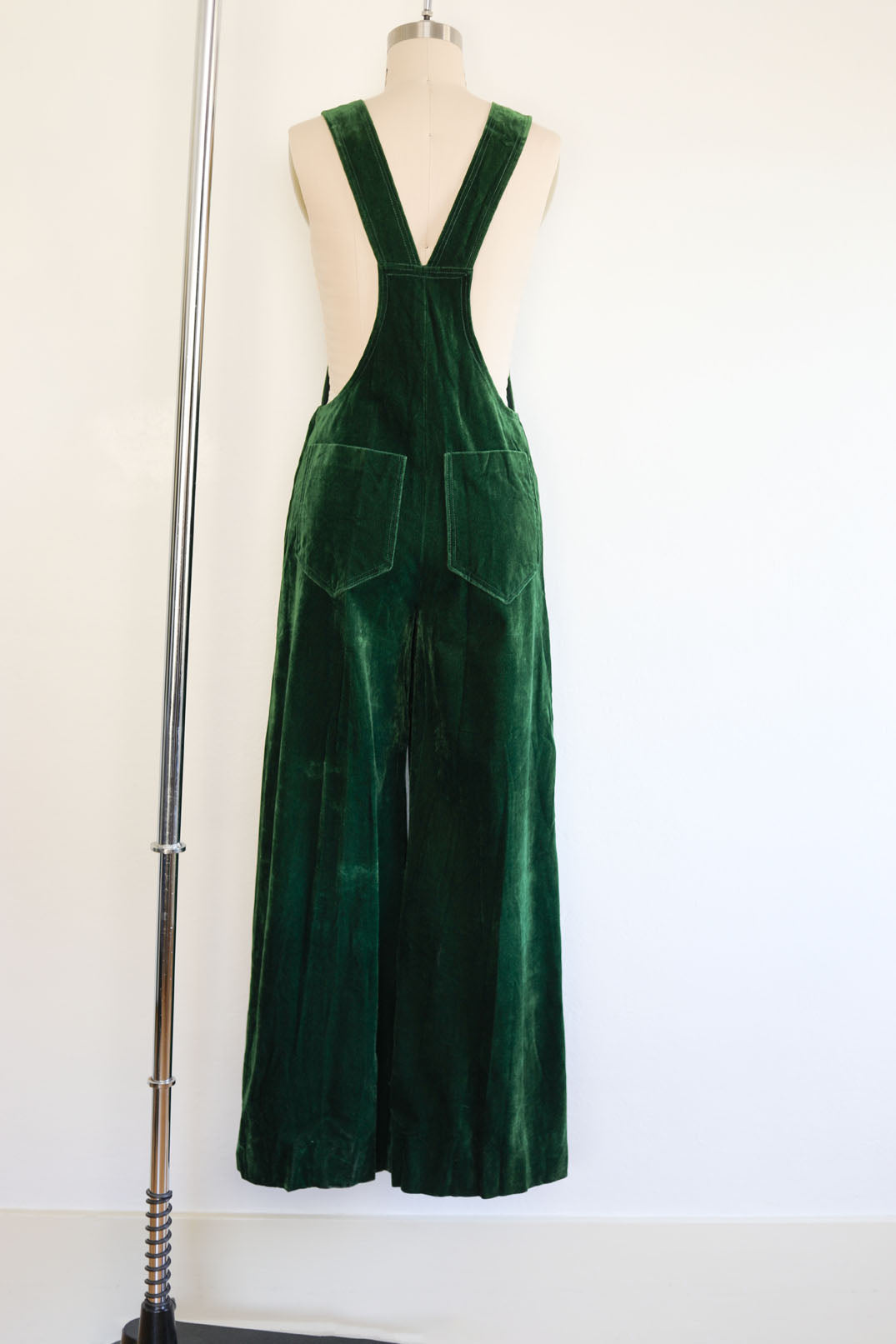 Vintage Late 1960s to 1970s Overalls Jumpsuit - Glowing Deep Emerald Green Velveteen w Wide Bell/Flare Legs Size S