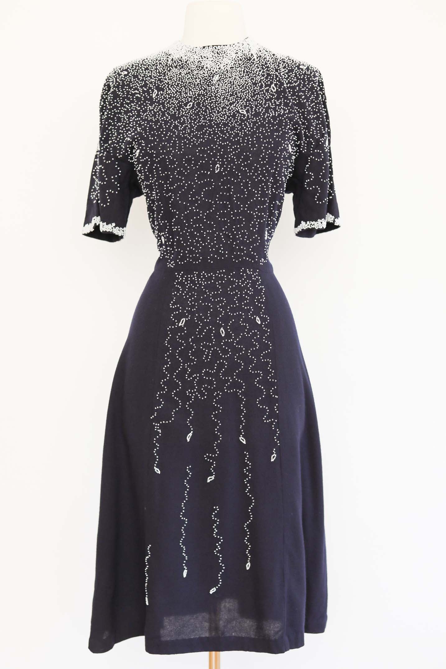 Vintage 1940s Knit Dress - INCREDIBLE Heavily Beaded SNAKES Wool Knitwear Beauty Size M to L