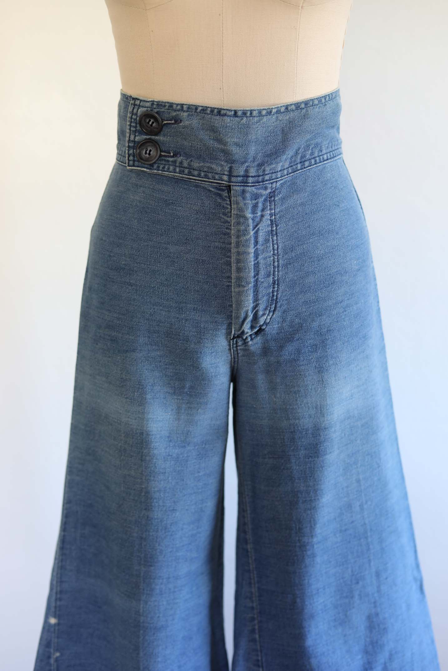 Vintage 1970s Denim Jeans - MEGA BELL BOTTOMS Light Wash Prophet and Friends 1974 Documented Pants W26"