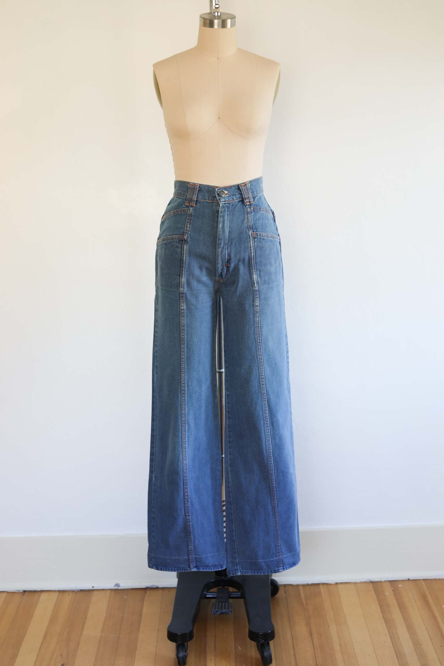 Vintage 1970s Denim Jeans - SUNRAY BOOTY! Medium Wash Wide Leg Pants W26"