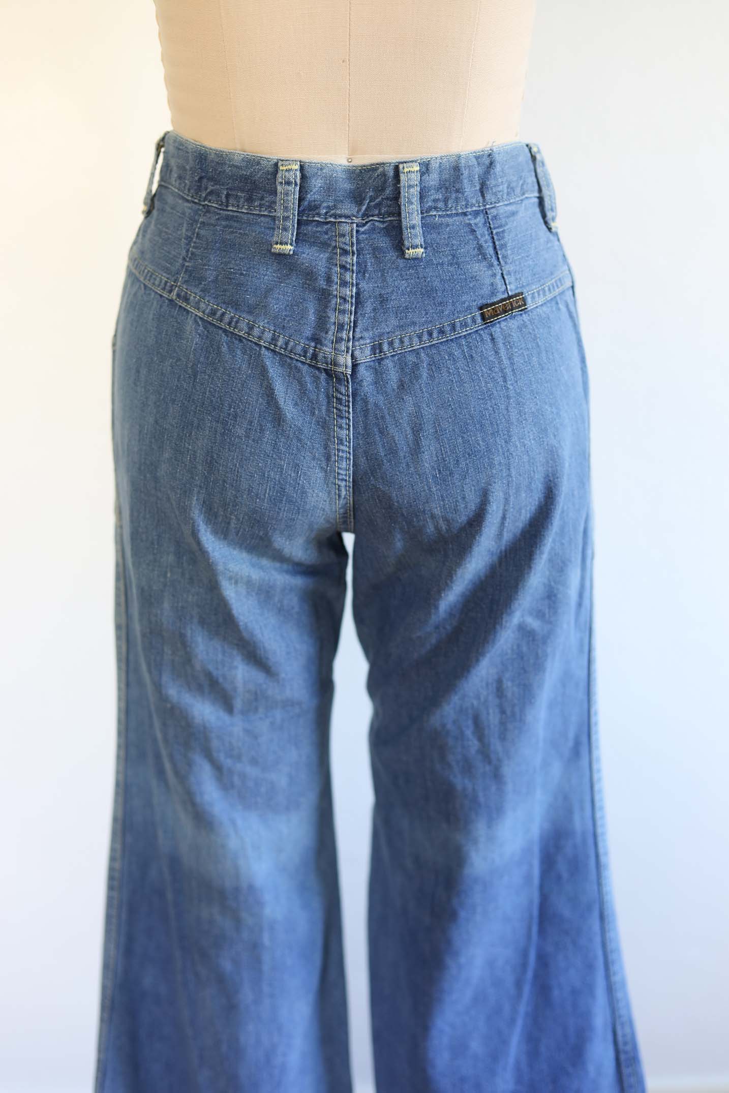 Vintage 1970s Denim Jeans - MAVERICK Medium Wash + Watch Pocket Bell Bottom Flare Jeans Pants W29"