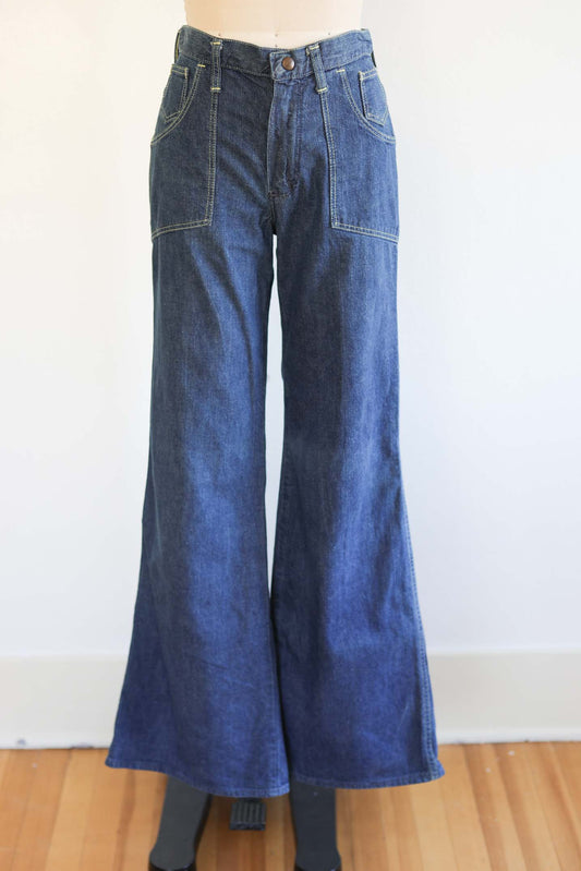 Vintage 1970s Denim Jeans - MAVERICK Dark Wash + Watch Pocket Bell Bottom Flare Jeans Pants W30"