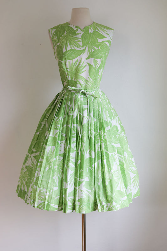 Vintage 1950s to 1960s Dress - Tropical Palm Leaves + Plants Lime + White Belted Sundress Size M