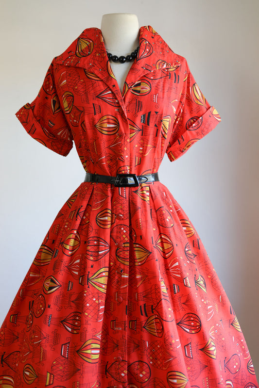 Vintage 1950s Dress - RARE Associated America Artists Laura Jean Allen "Up and Away" Novelty Hot Air Balloon Print Size L to XL