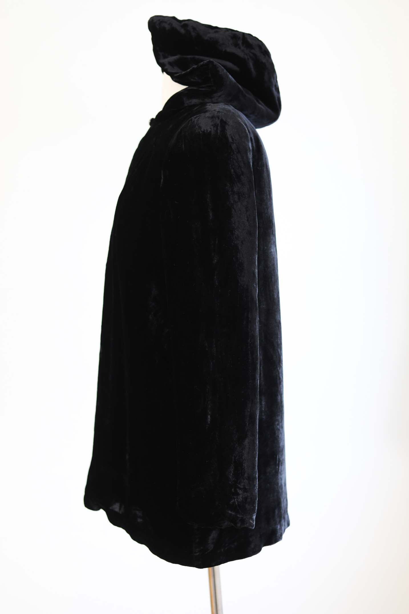 Vintage 1930s Hooded Opera Coat - STUNNING Black Velvet Quilted Cropped Jacket w Hood Size XS to M