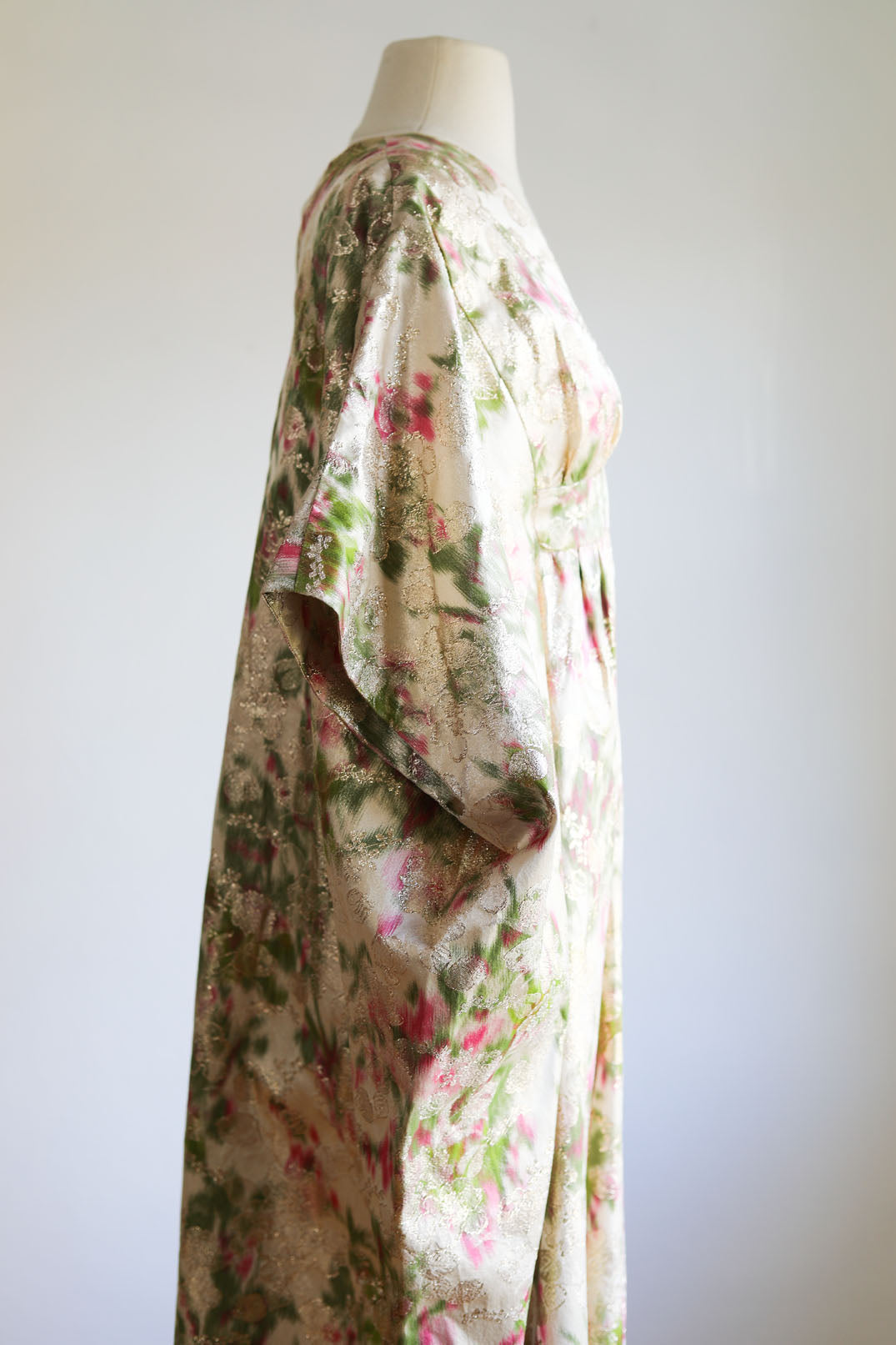 Vintage 1960s Luxury Kaftan Gown - Glorious Gold Lamé Silk Satin Brocade Pink Rose Print Dress Fits S to XL