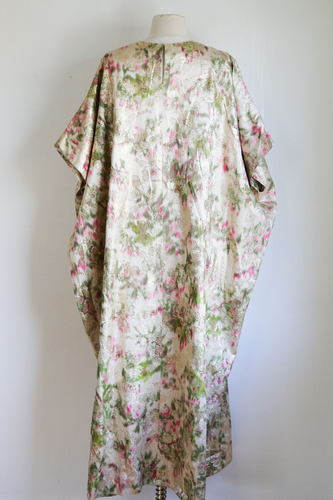 Vintage 1960s Luxury Kaftan Gown - Glorious Gold Lamé Silk Satin Brocade Pink Rose Print Dress Fits S to XL