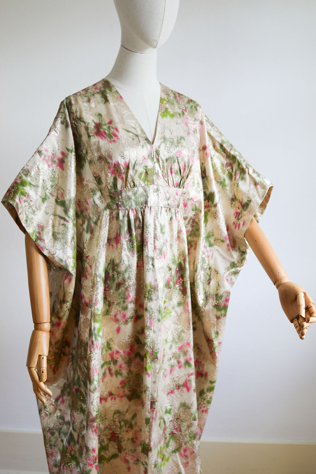 Vintage 1960s Luxury Kaftan Gown - Glorious Gold Lamé Silk Satin Brocade Pink Rose Print Dress Fits S to XL