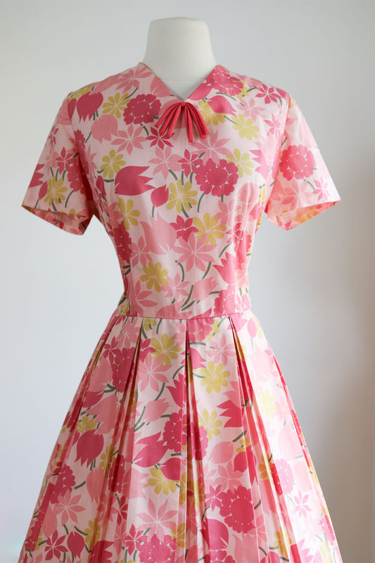 Vintage 1960s Dress - Darling Mod Pink Chartreuse Floral Print Lampl Cotton Blend Day Dress Size L