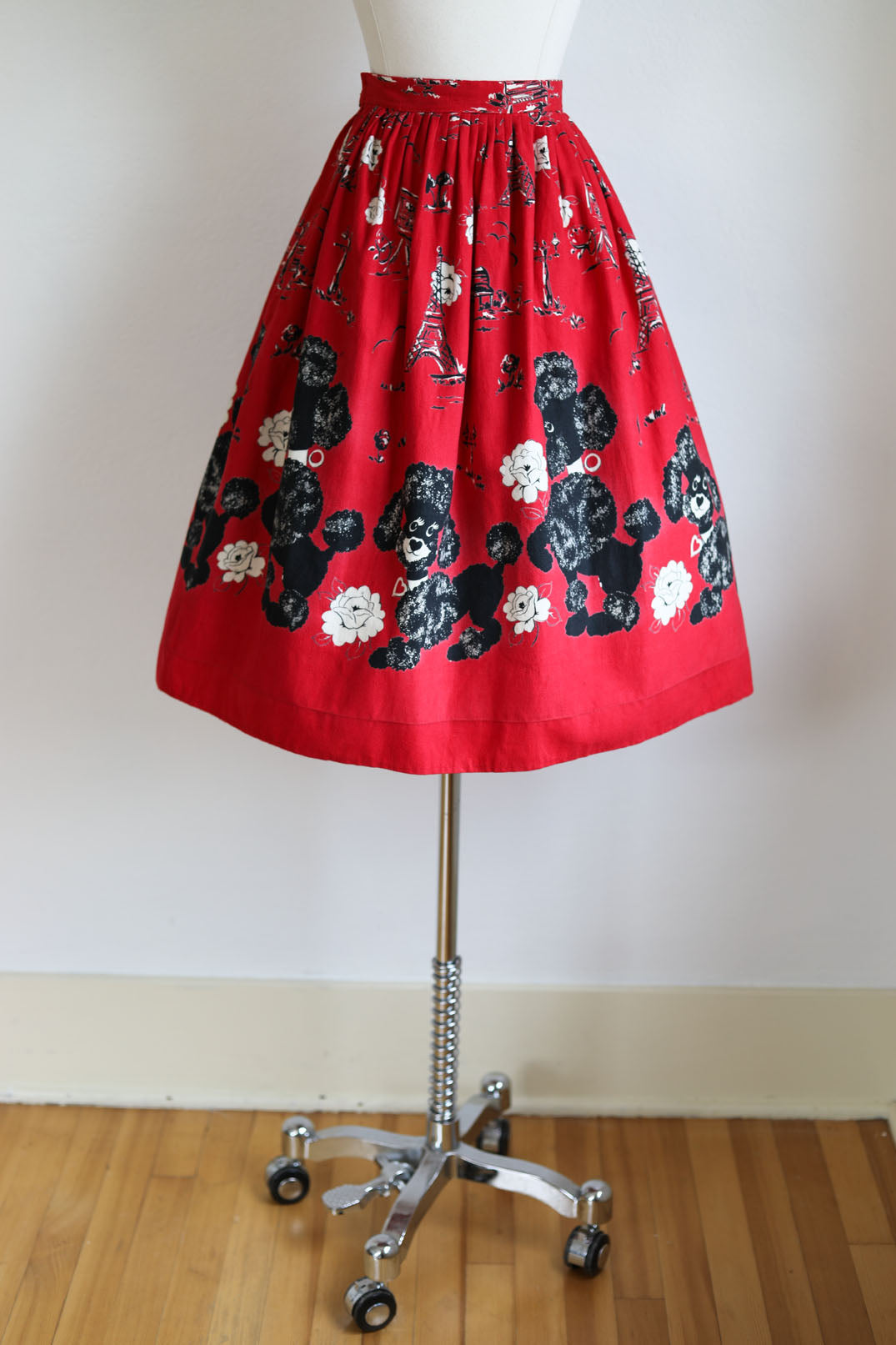 Vintage 1950s Novelty Skirt - Cherry Red French Poodles Eiffel Tower Paris Artist Cotton Flannel Size S
