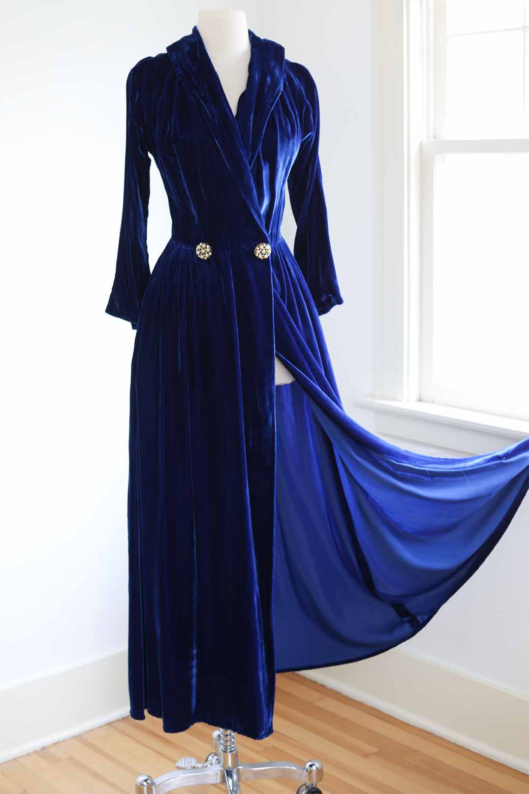 Vintage 1940s Velvet Hostess Coat - STUNNING Sapphire Blue Full-Length Wrap Designer Robe Size S to M