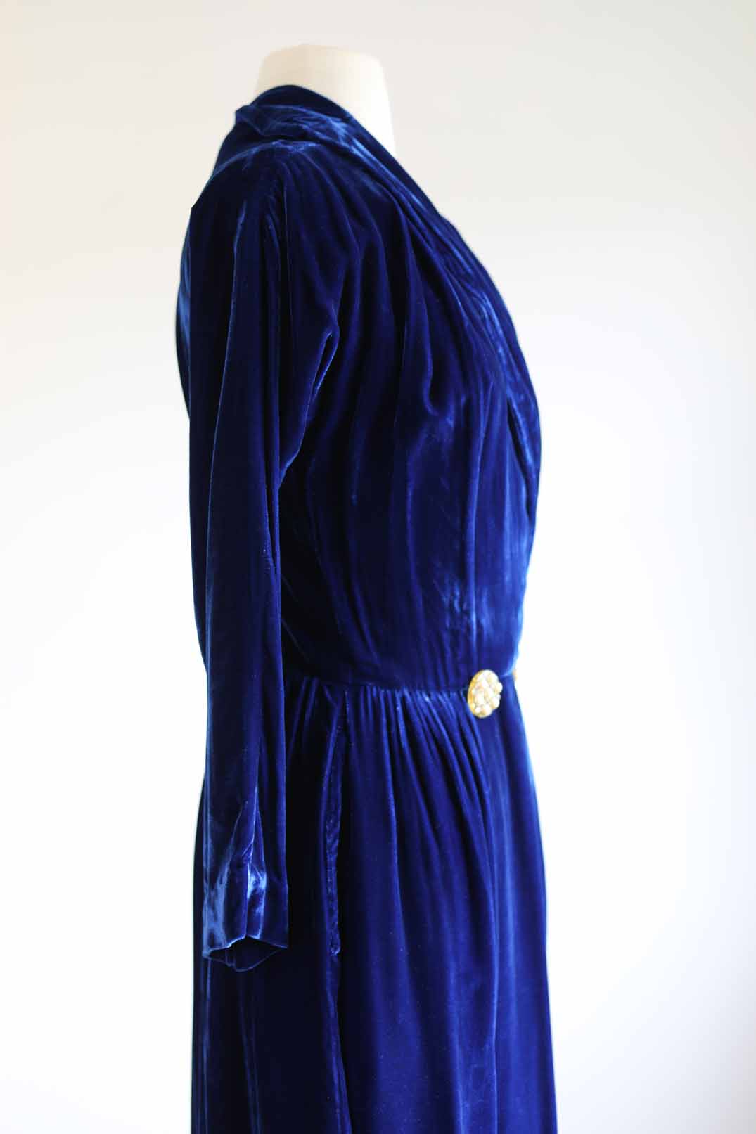 Vintage 1940s Velvet Hostess Coat - STUNNING Sapphire Blue Full-Length Wrap Designer Robe Size S to M