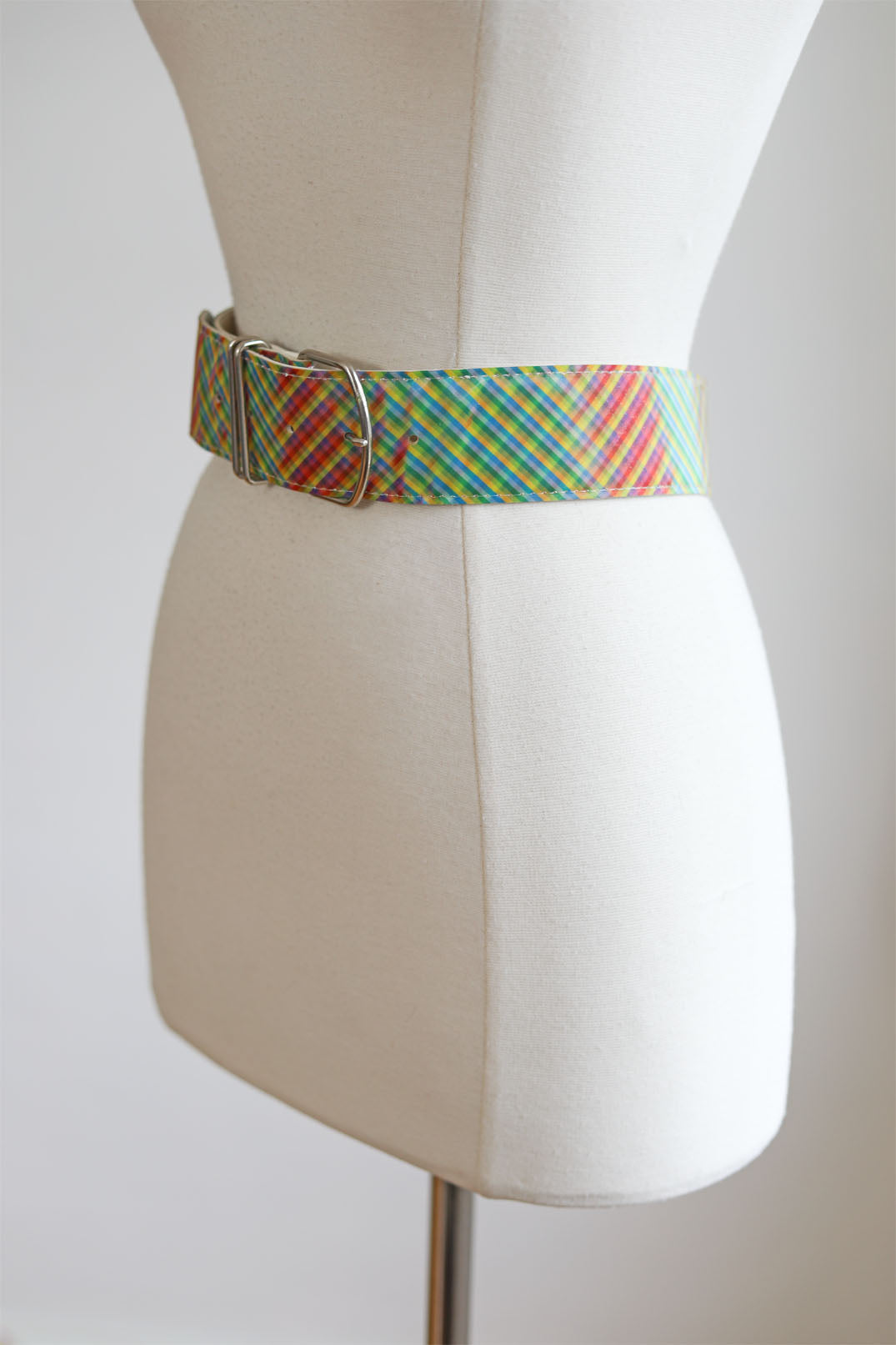BELTOPIA! Vintage 1980s Esprit Belt - RARE Made in Japan Plaid Vinyl Lenticular Street Style Wide Cincher Size S