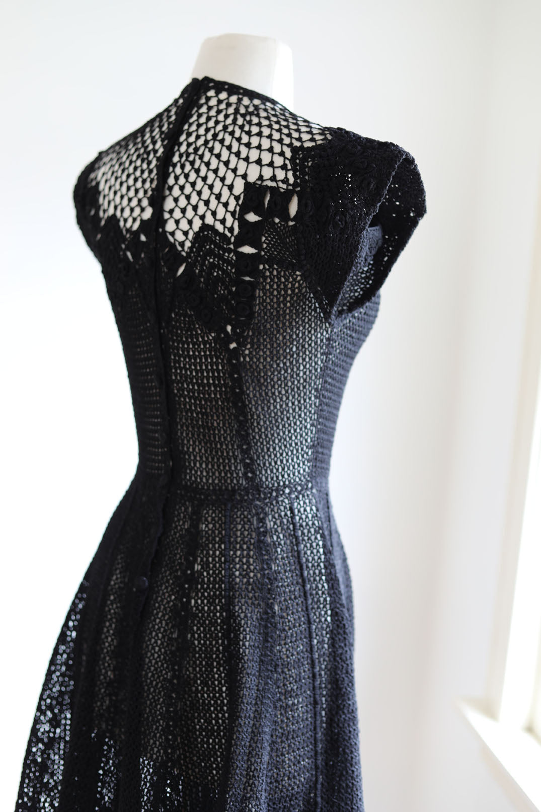 Vintage Crochet Dress - Rare Jet Black Hand-Made Irish-Style Crochet Knit w Spiderweb Motif Size XS to S