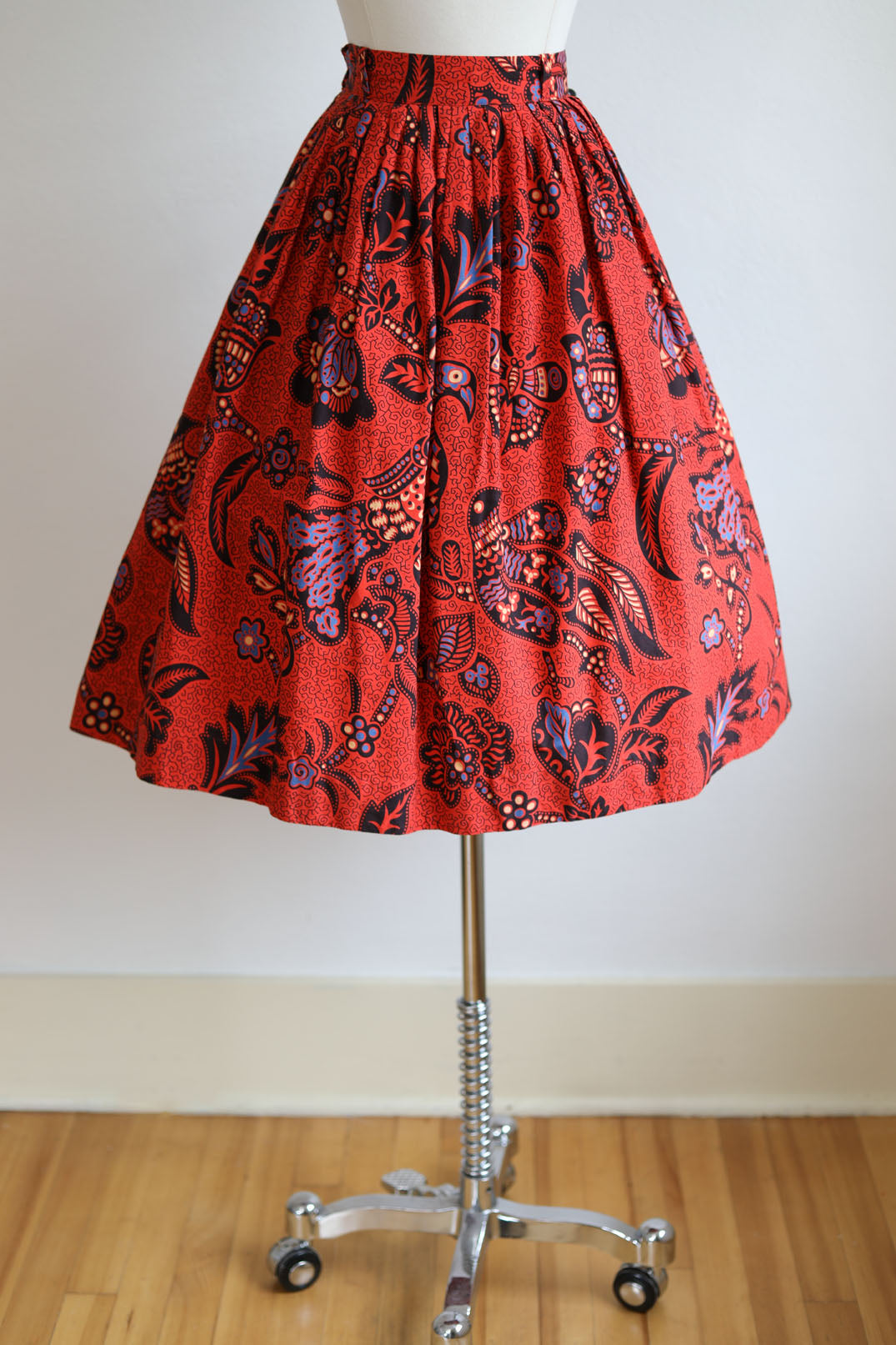 Vintage 1950s Novelty Skirt - Fierce Red Black Blue Yellow Batik Style Cotton Bird Print Size M to L