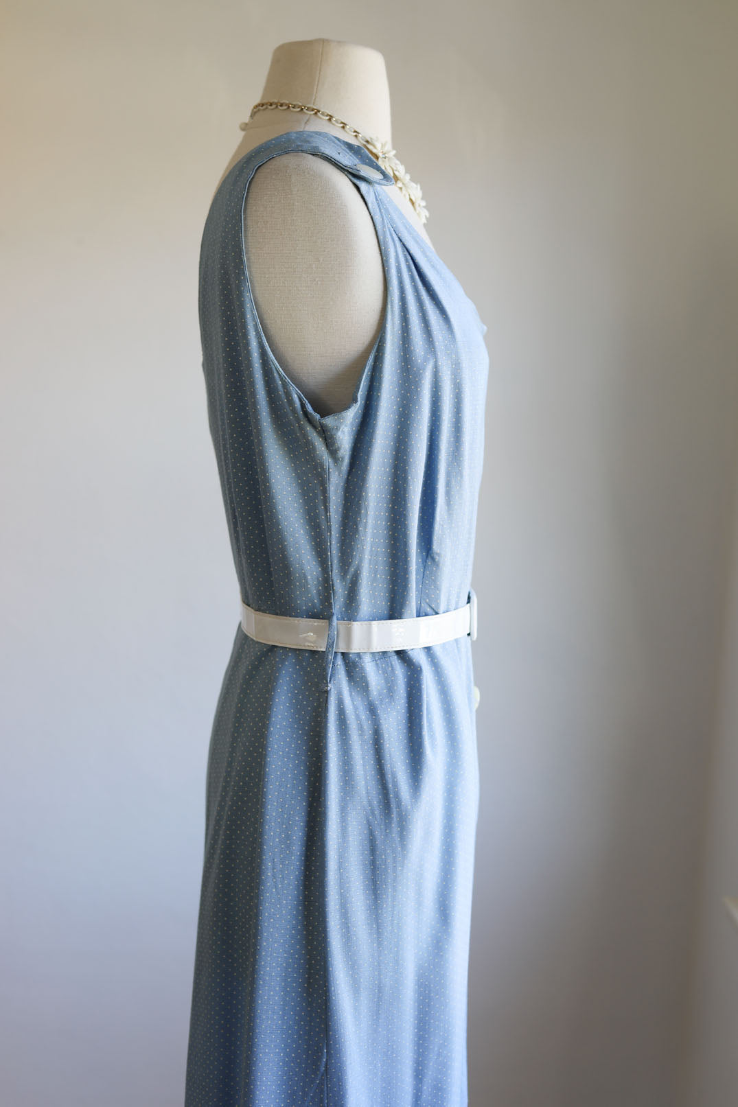 Vintage 1940s to 1950s Sundress - Volup Delphite Blue Polka Dot Rayon w Lucite Buttons Jumper Dress Size L to XL