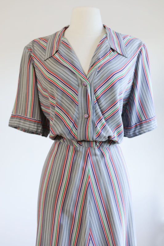 Vintage 1940s Shirtwaist - TRUE VOLUP Candy Stripe w Striped Novelty Buttons + Deco Belt Dress Size XL